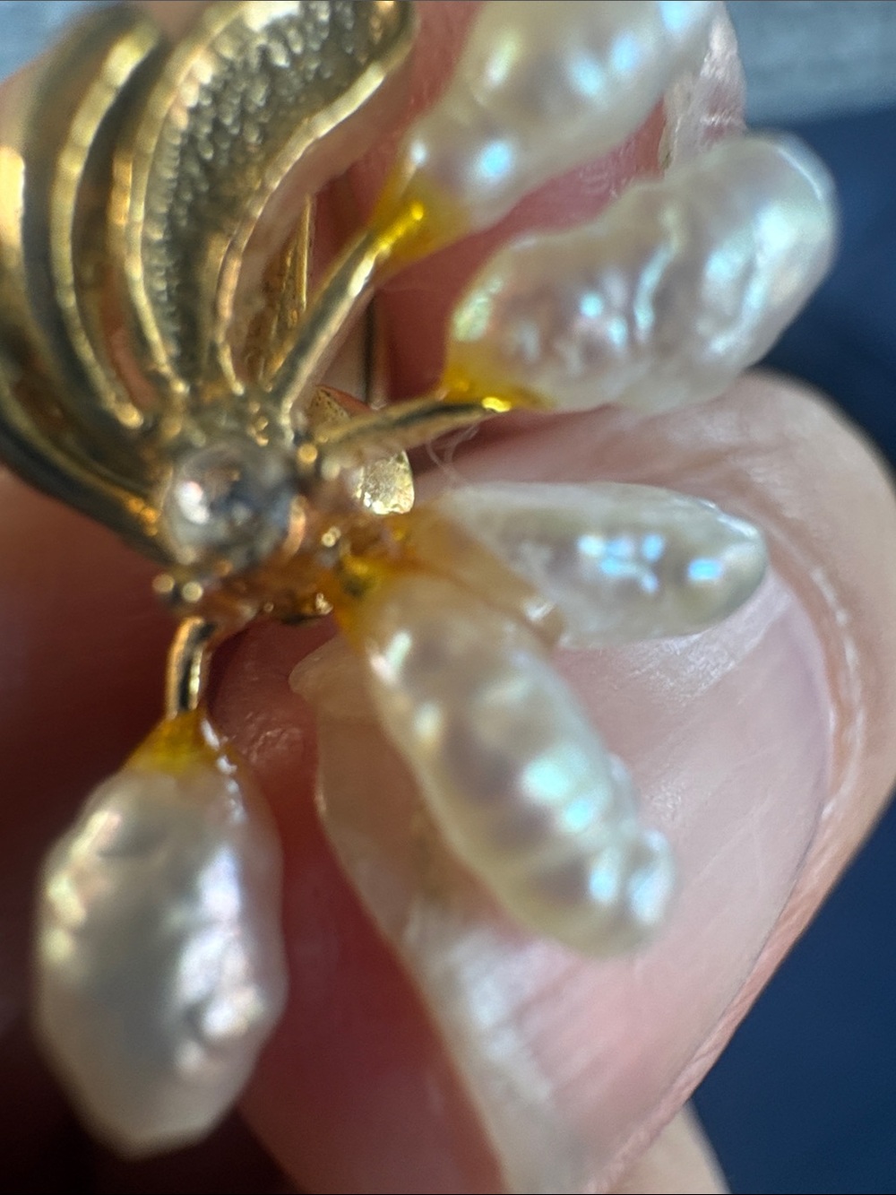 Floral Pearl seed Clip-On Earrings - Unbranded - Picture 3 of 4